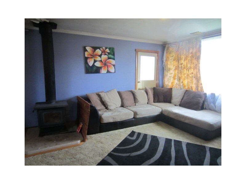 18 Belstead Street, Zeehan TAS 7469