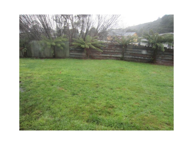 18 Belstead Street, Zeehan TAS 7469