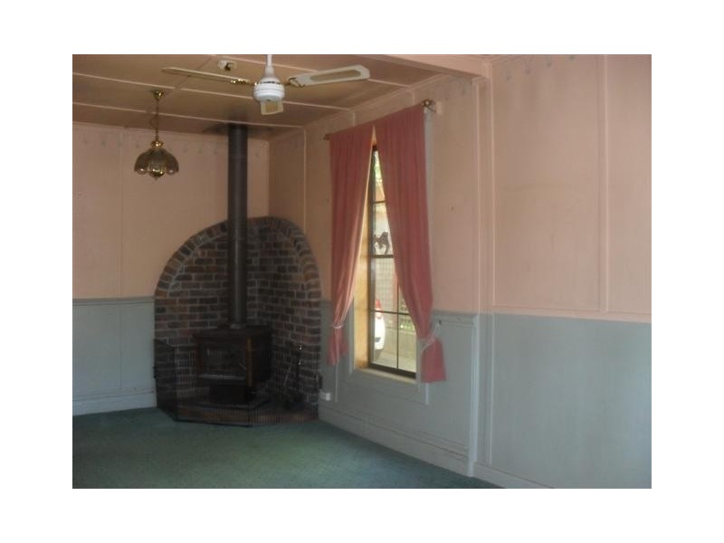 12 Urqhart Street, Queenstown TAS 7467