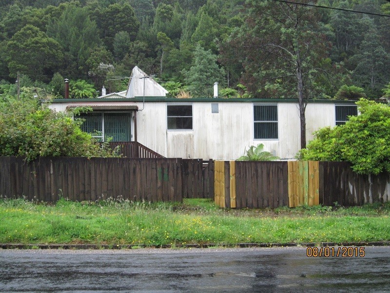 16 Grafton Street, Queenstown TAS 7467