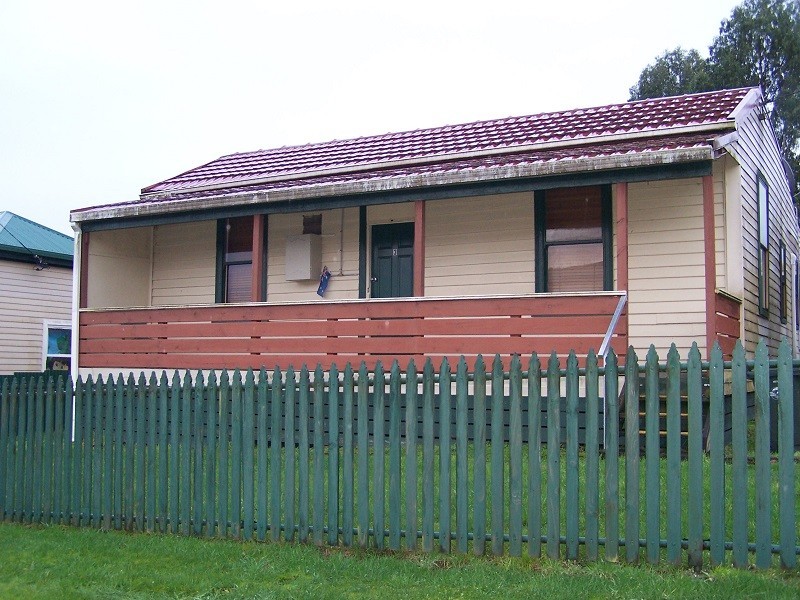 3 Evans Street, Rosebery TAS 7470