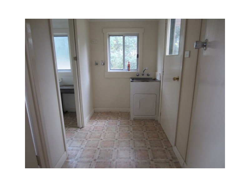 2/8B Wilsdon Street, Queenstown TAS 7467