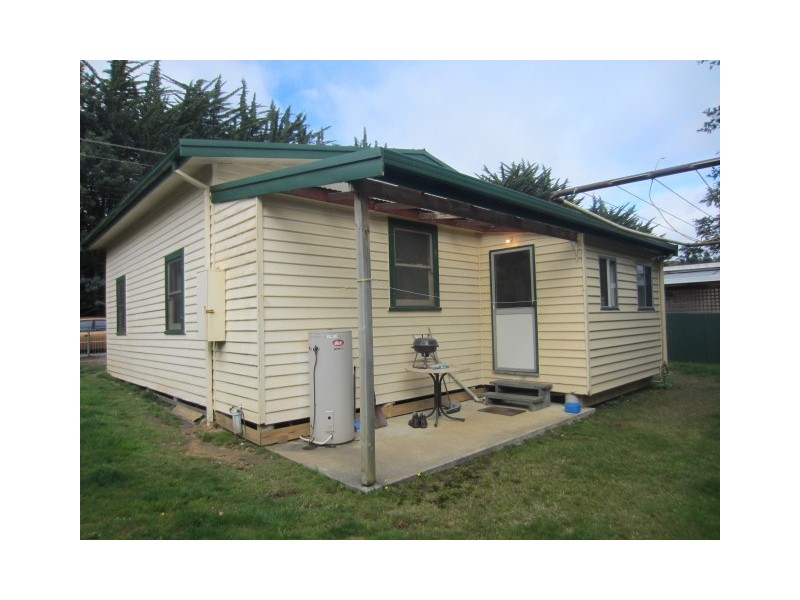 2/8B Wilsdon Street, Queenstown TAS 7467