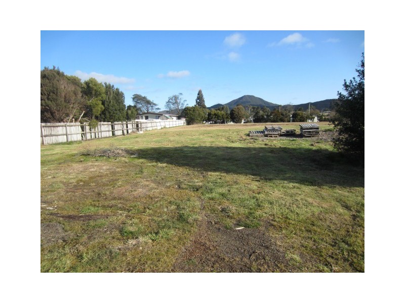 5 Belstead Street, Zeehan TAS 7469