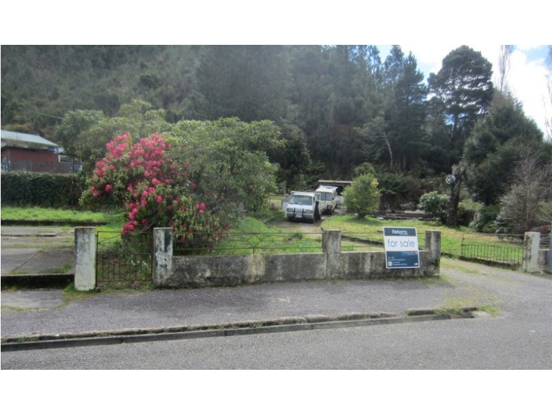 66 Esplanade, Queenstown TAS 7467
