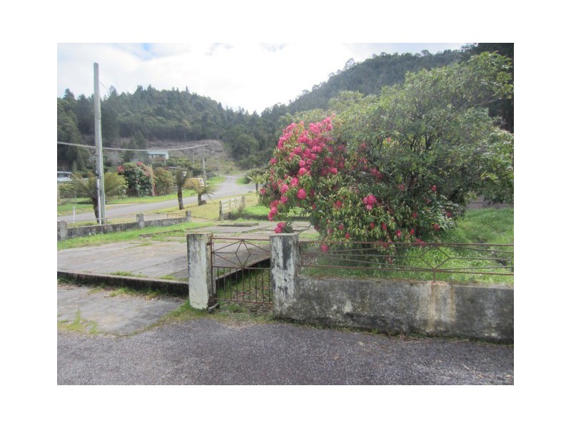 66 Esplanade, Queenstown TAS 7467