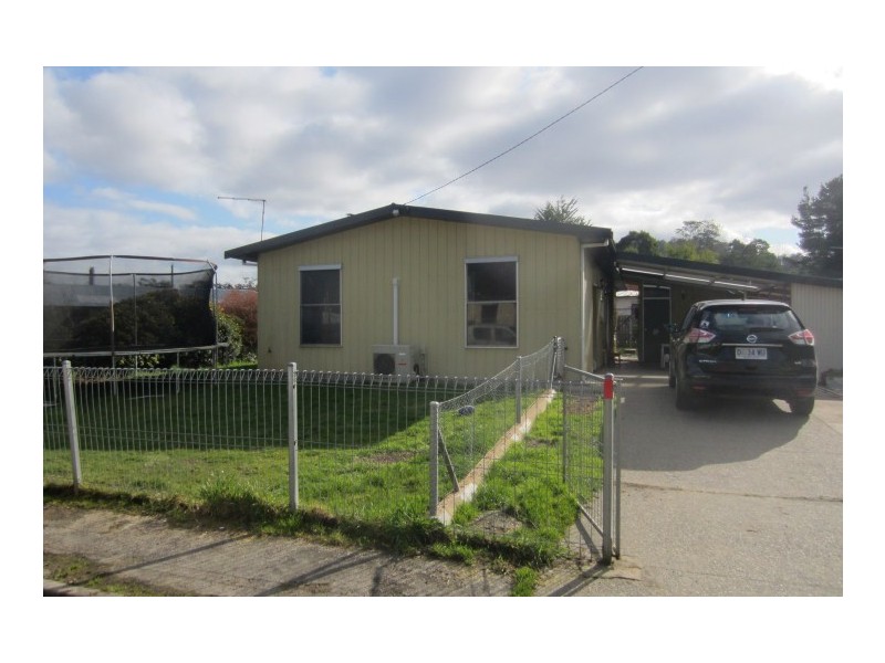 3 Blackwood Avenue, Rosebery TAS 7470