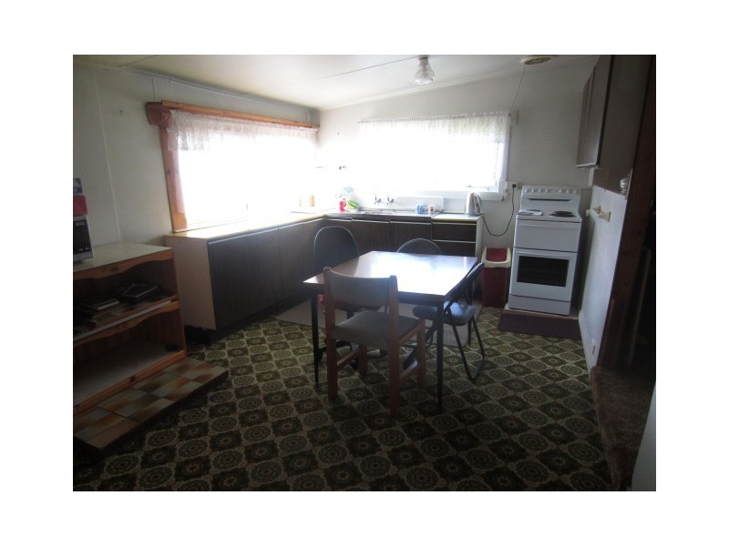 20 Bayley Street, Zeehan TAS 7469
