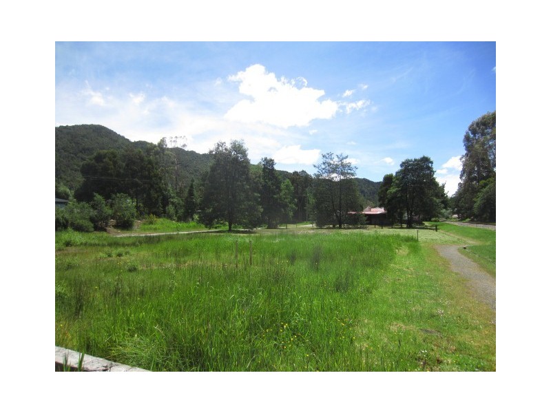 99 Esplanade, Queenstown TAS 7467