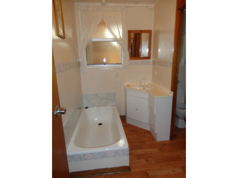 4 Waratah Drive, Rosebery TAS 7470