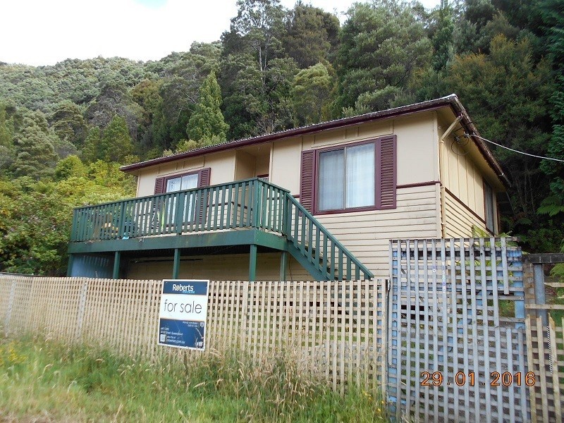 14 Urqhart Street, Queenstown TAS 7467