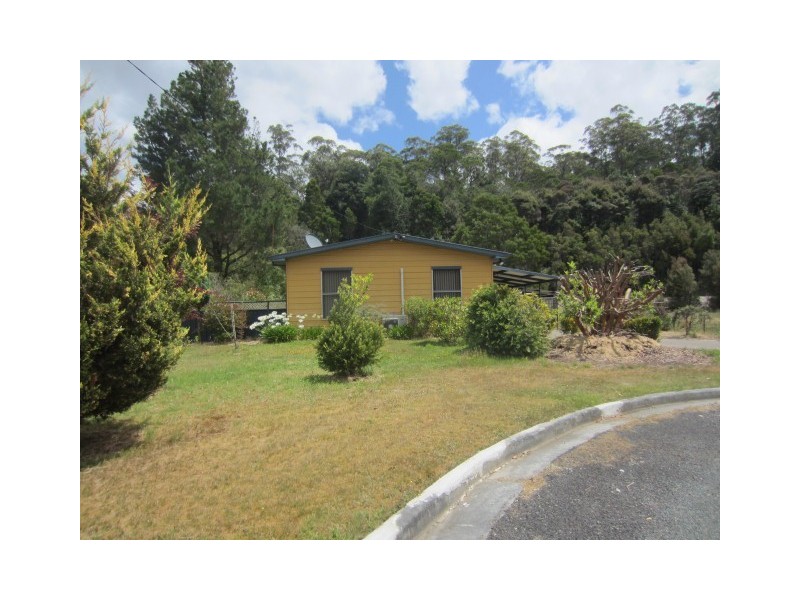 17 and 19 Chester Avenue, Rosebery TAS 7470