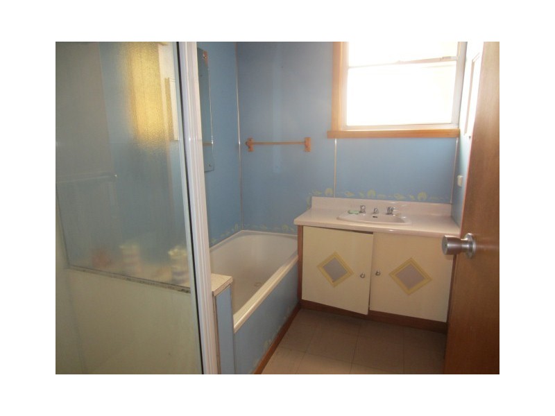 17 and 19 Chester Avenue, Rosebery TAS 7470