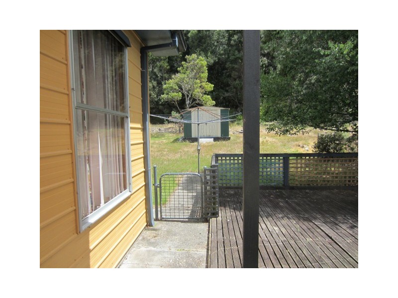 17 and 19 Chester Avenue, Rosebery TAS 7470