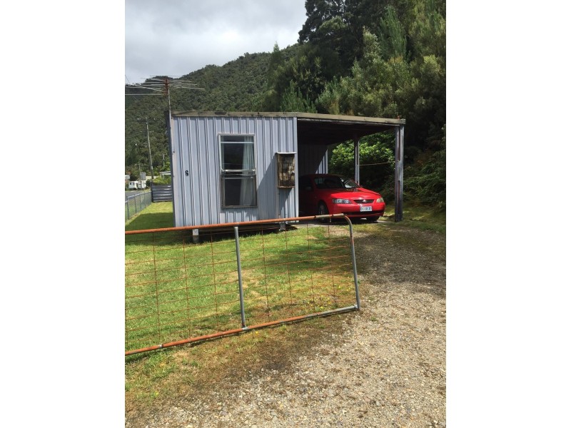 6 Uequhart Street, Queenstown TAS 7467