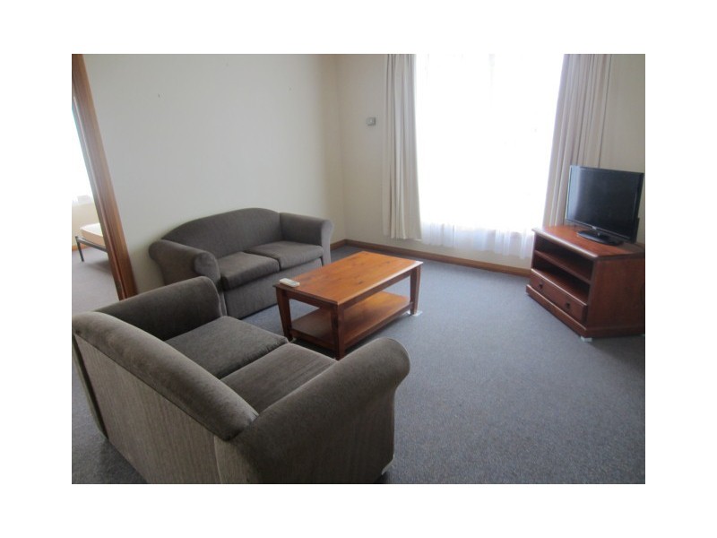 35 and 35A Counsel Street, Zeehan TAS 7469