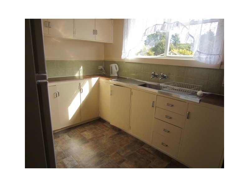 35 and 35A Counsel Street, Zeehan TAS 7469