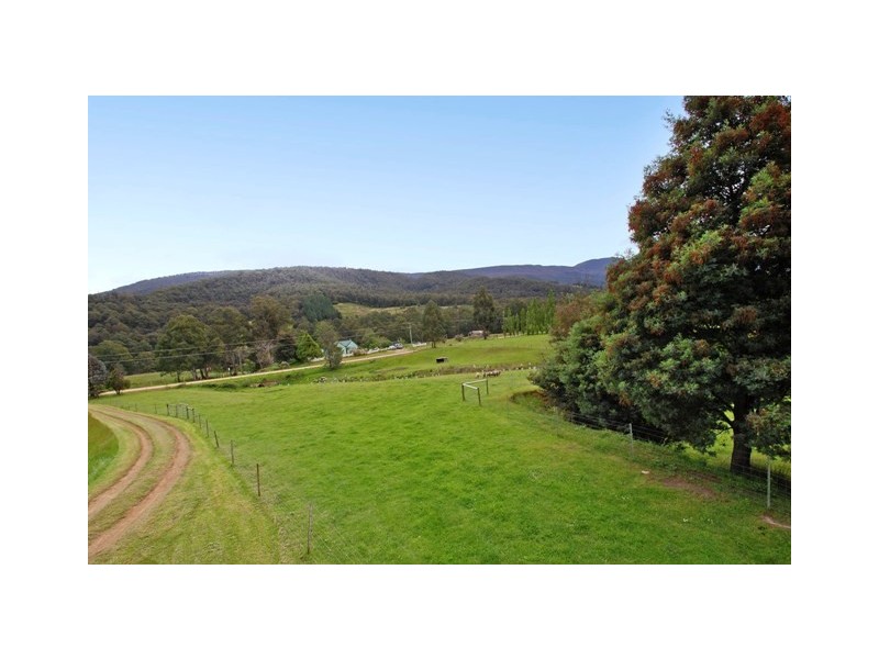 Mountain River TAS 7109