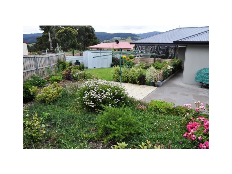 7 Pear Tree Close, Huonville TAS 7109