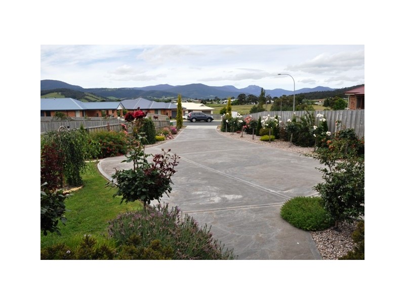7 Pear Tree Close, Huonville TAS 7109