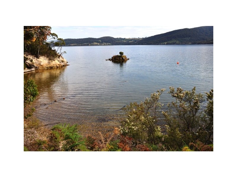 241 Esperance Coast Road, Surges Bay TAS 7116