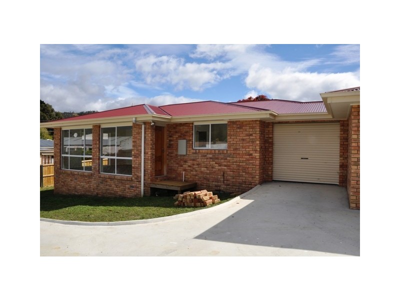 Unit 2, 4 Walton Street, Huonville TAS 7109