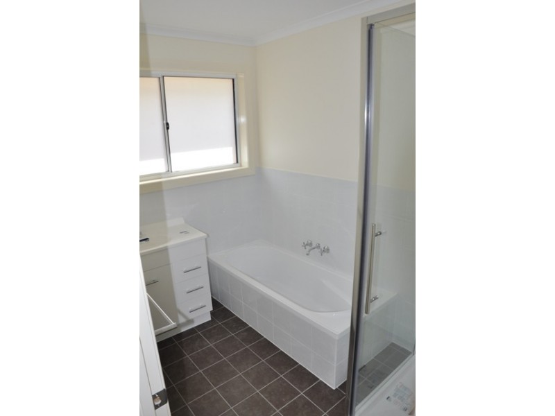 Unit 2, 4 Walton Street, Huonville TAS 7109