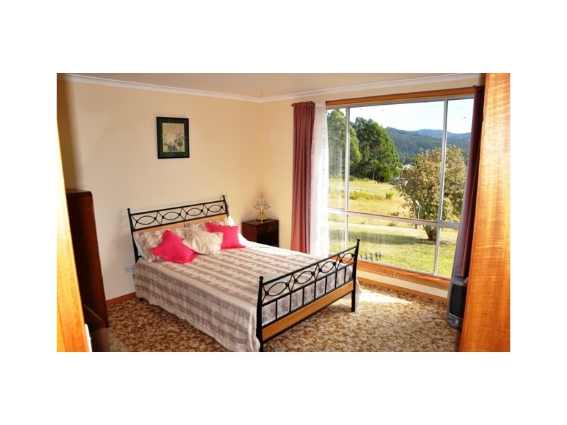 Strathblane TAS 7109