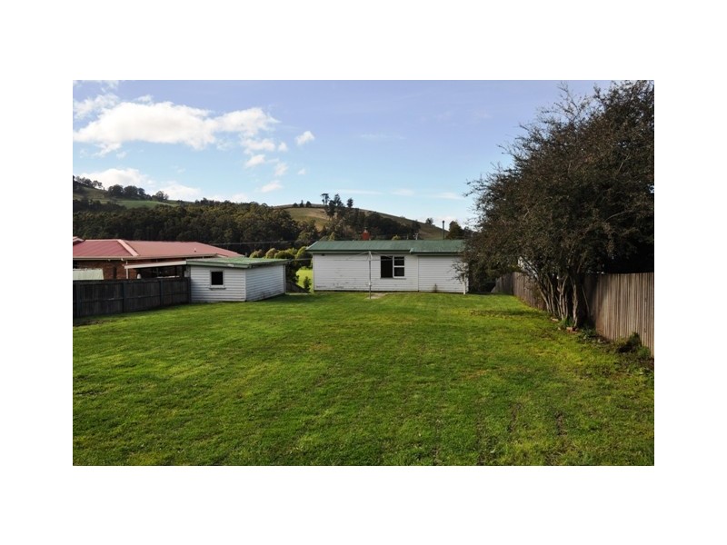 49 School Road, Geeveston TAS 7116