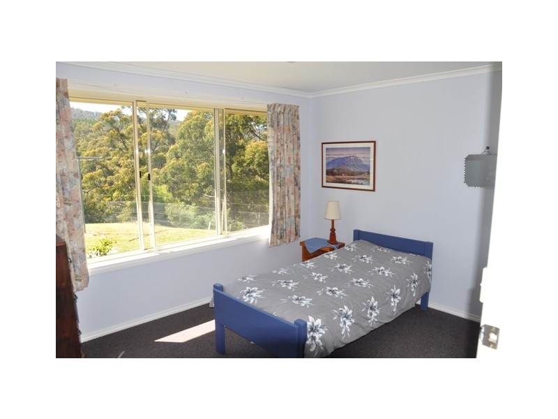Mountain River TAS 7109