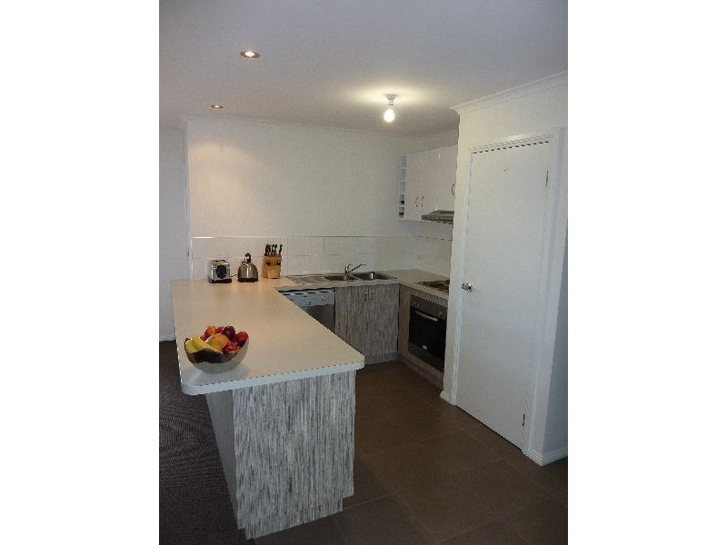 10 Dafnis Drive, Newnham TAS 7248