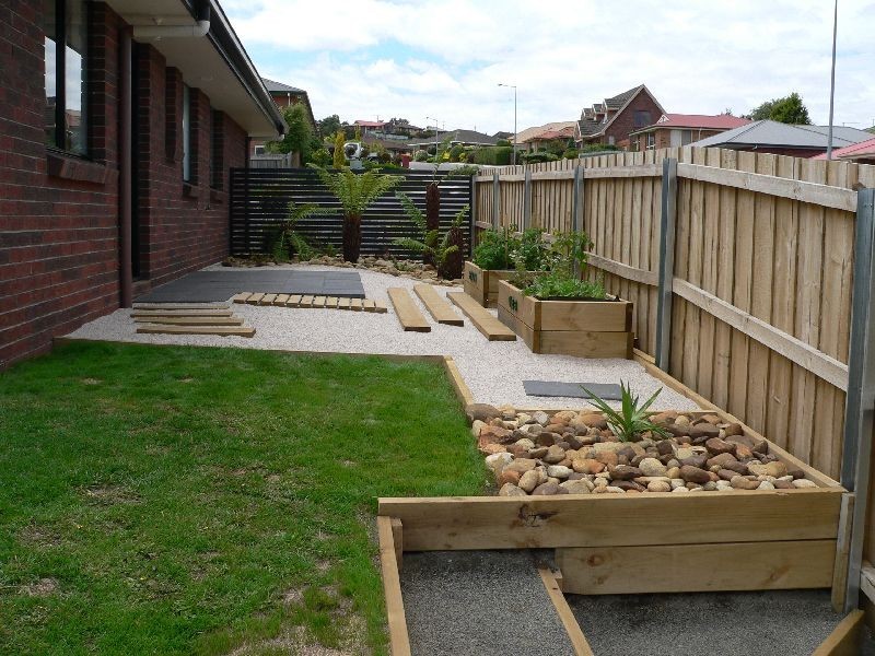 10 Dafnis Drive, Newnham TAS 7248