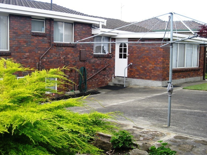 28 Julie Crescent, Newnham TAS 7248