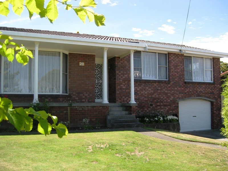 28 Julie Crescent, Newnham TAS 7248
