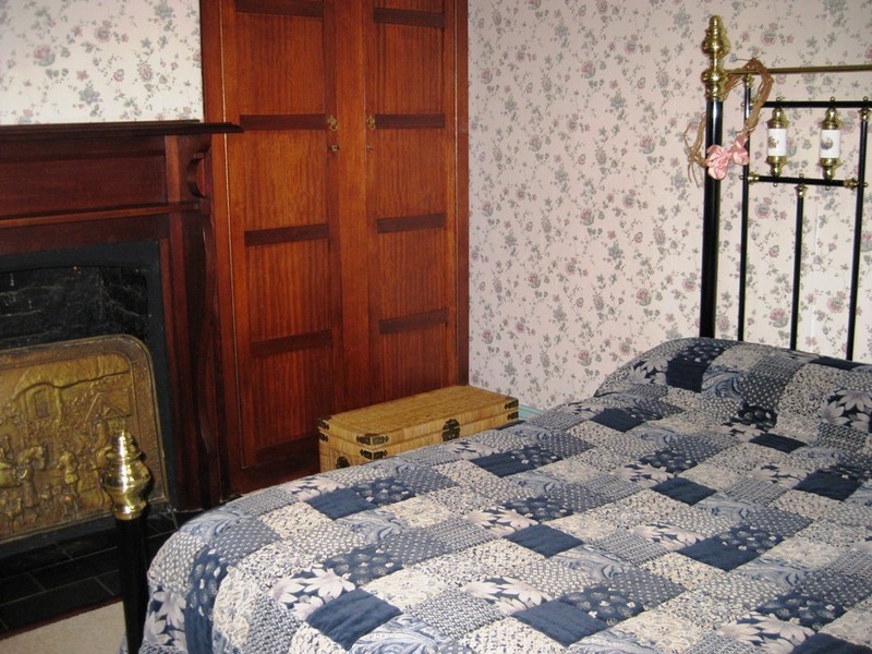 2 Forest Road, Trevallyn TAS 7250