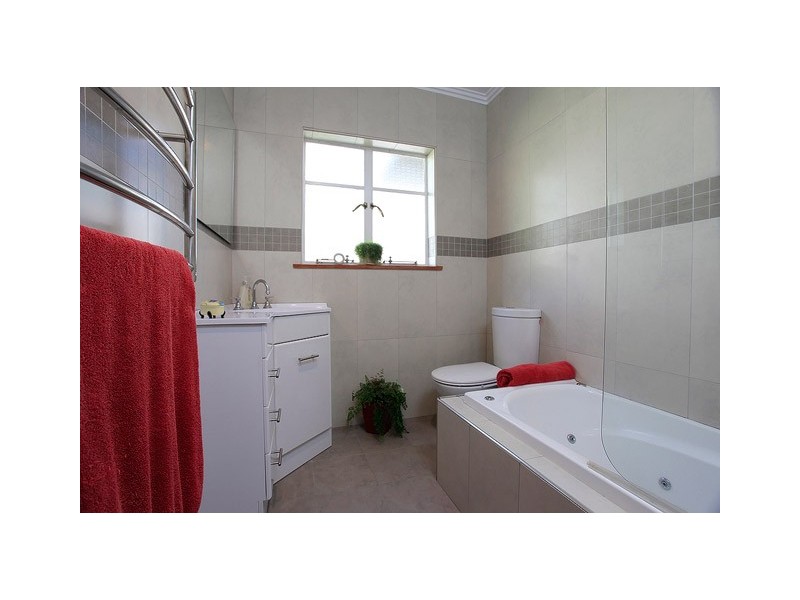 34 Salisbury Crescent, West Launceston TAS 7250