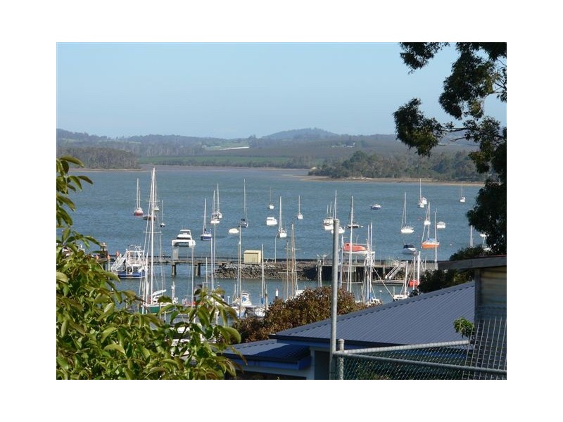 3 Ross Lane, Beauty Point TAS 7270