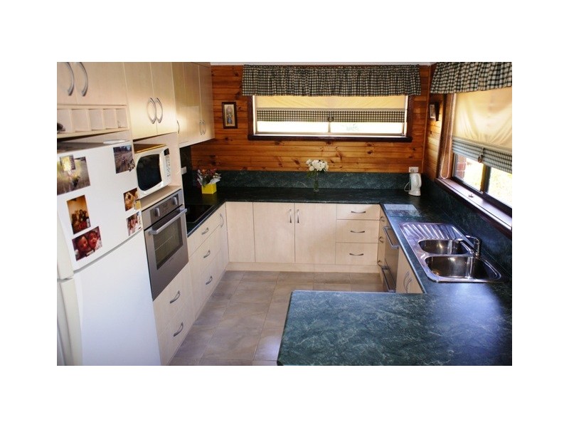 9 Hall Court, Summerhill TAS 7250