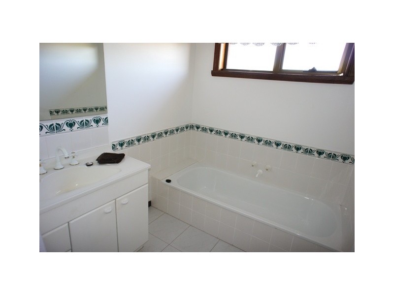 9 Hall Court, Summerhill TAS 7250