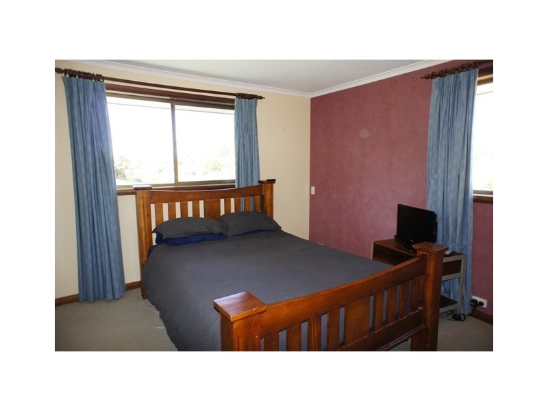 9 Hall Court, Summerhill TAS 7250
