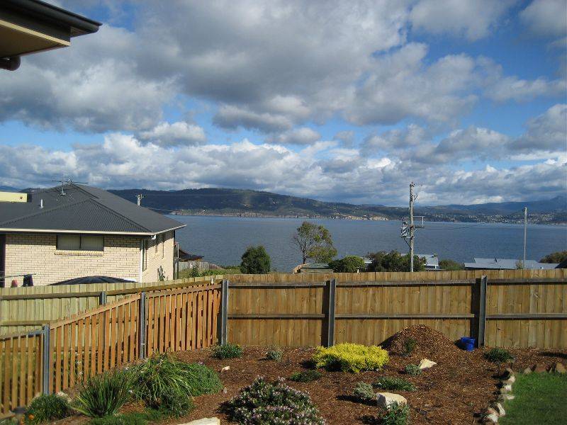 1 Cadence Court, South Arm TAS 7022