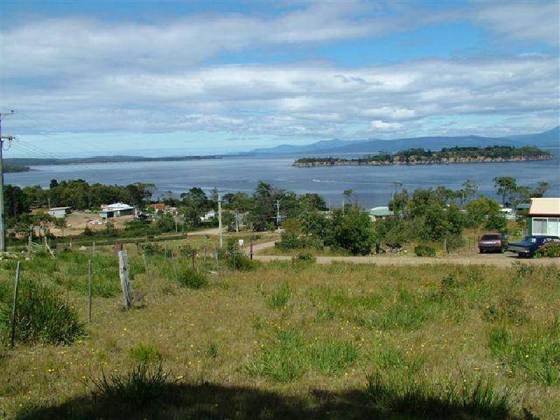 6 Stuart Street, Alonnah TAS 7150