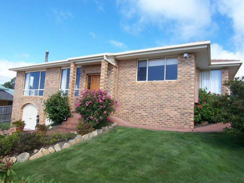 8 Timbertop Drive, Blackmans Bay TAS 7052