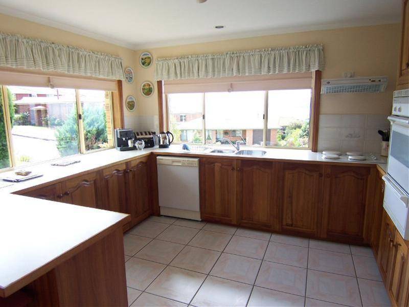 8 Timbertop Drive, Blackmans Bay TAS 7052