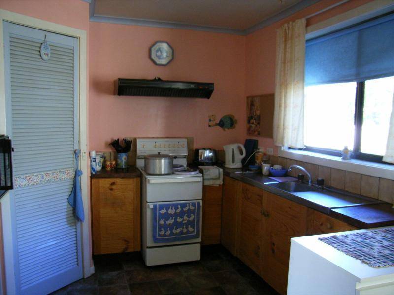 16 Cathcart Street, Swansea TAS 7190