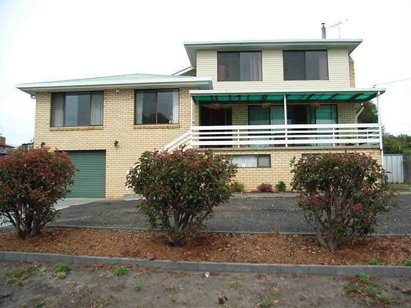30 Lake Vue Parade, Midway Point TAS 7171