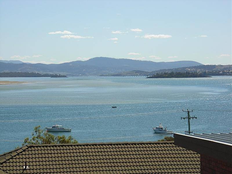 11 Hurst Street, Lewisham TAS 7173