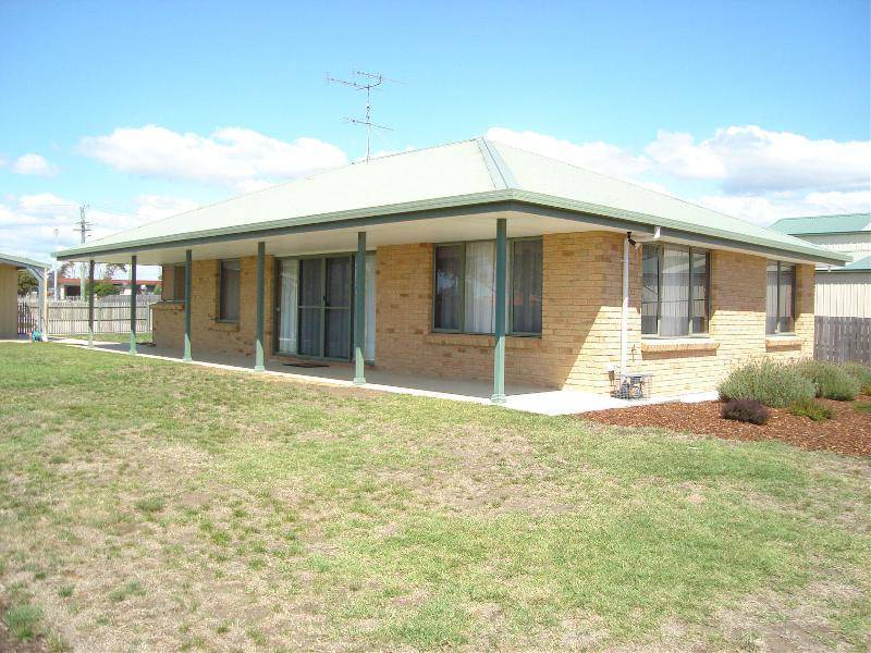 20 Emily Street, Bridport TAS 7262