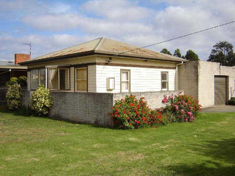 42 James Street, Devonport TAS 7310