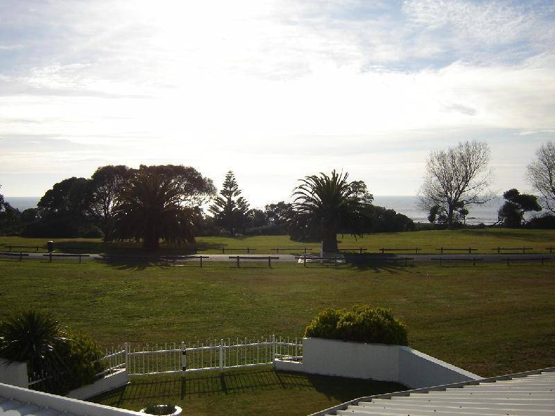 2 Clare Court, Devonport TAS 7310